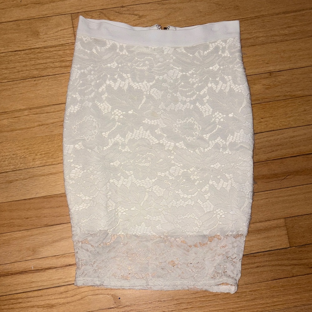 bebe Off-White Lace Pencil Skirt